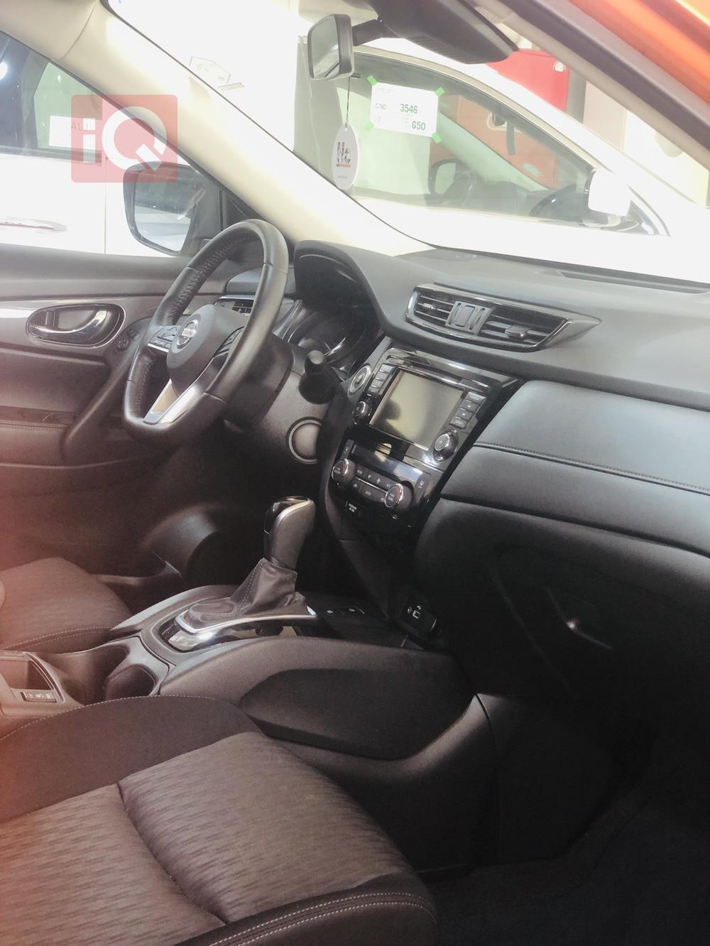 Nissan Rogue